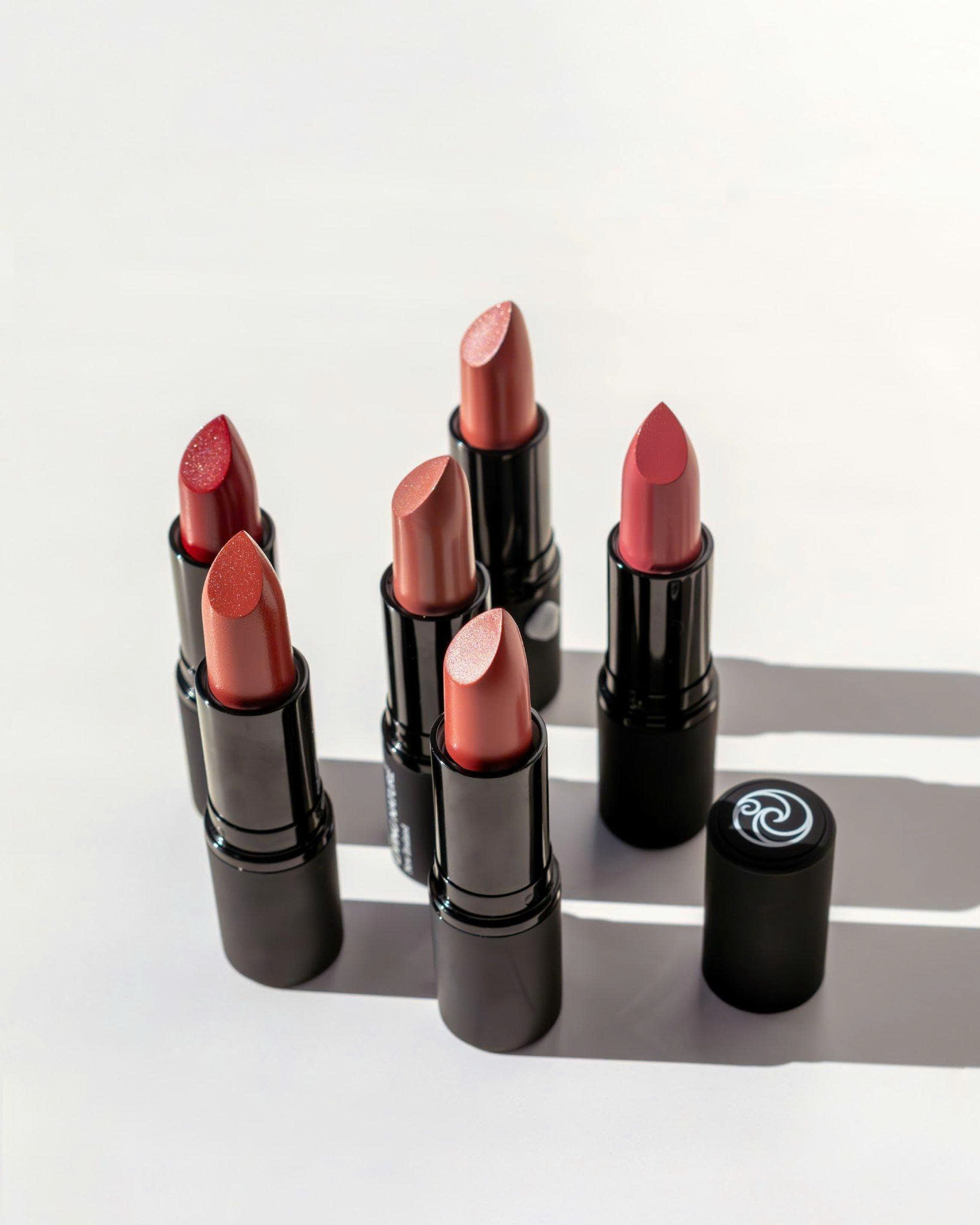 Hướng dẫn chăm sóc đôi môi khỏe mạnh tự nhiên từ Living Nature 2